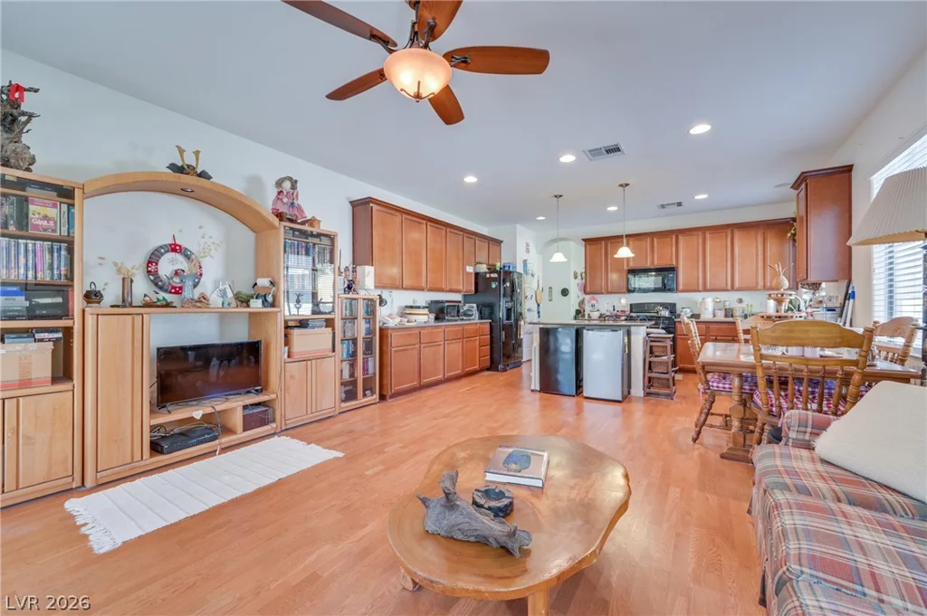 3743 Bella Legato, North Las Vegas, NV 89081