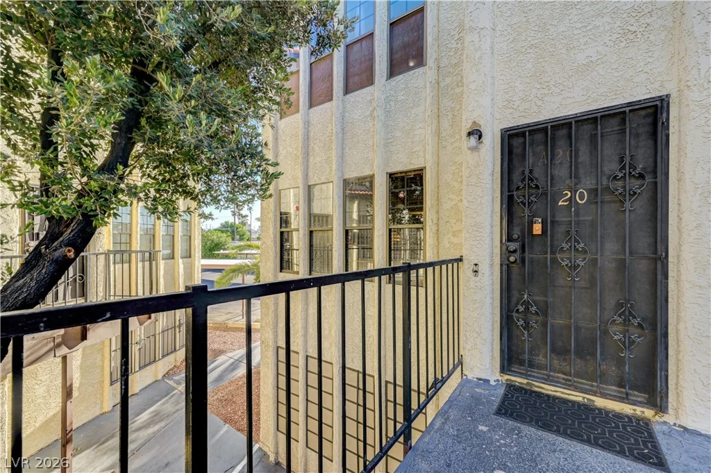 2080 Karen, Las Vegas, NV 89169