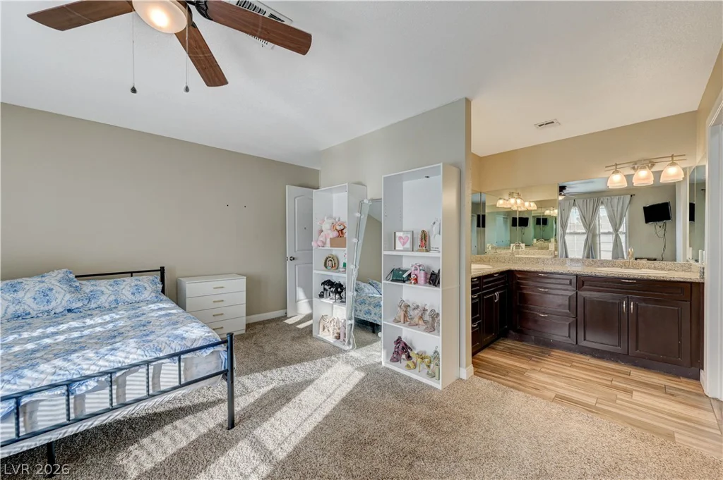 2080 Karen, Las Vegas, NV 89169