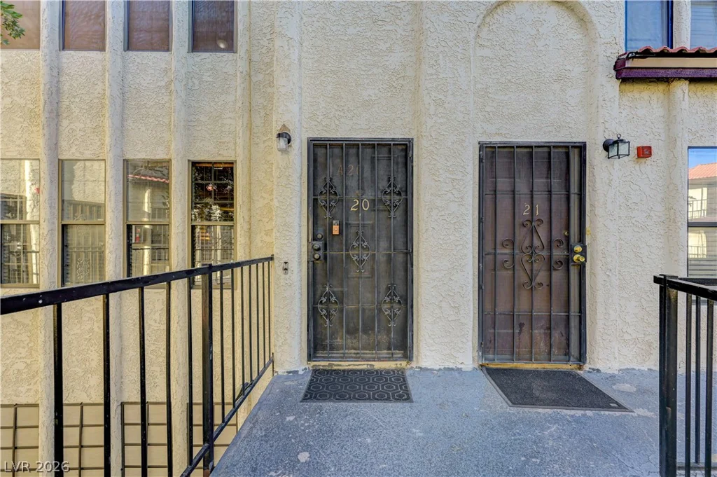 2080 Karen, Las Vegas, NV 89169