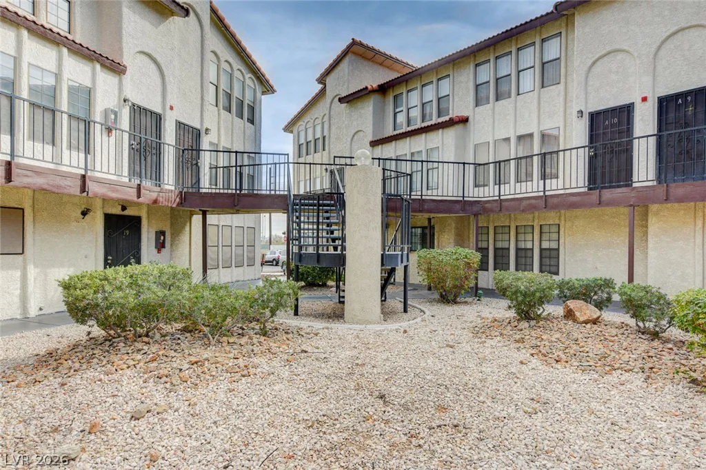 2080 Karen, Las Vegas, NV 89169