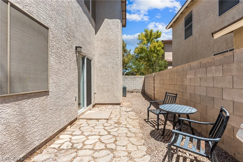 1446 Louisiana Lakes, Las Vegas, NV 89183