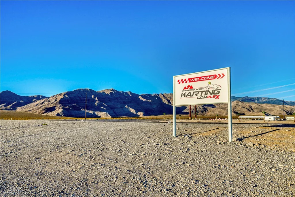 5985 Spring Mountain, Pahrump, NV 89048