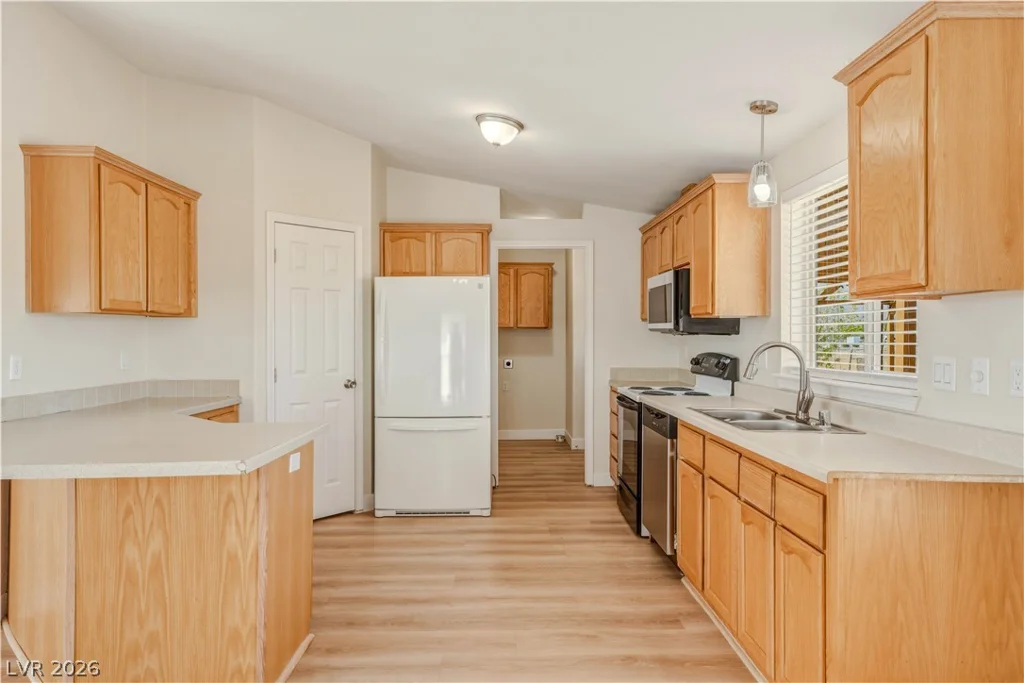 2220 Bannavitch, Pahrump, NV 89048