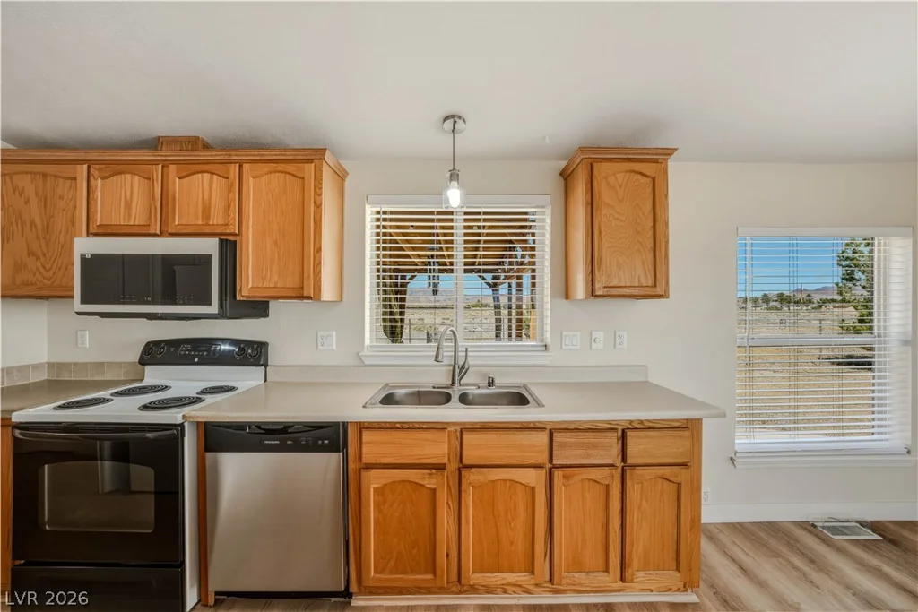 2220 Bannavitch, Pahrump, NV 89048