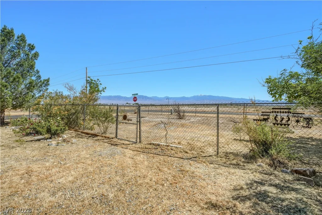 2220 Bannavitch, Pahrump, NV 89048