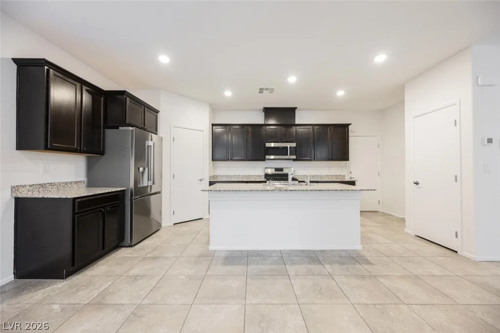 7232 Halo Falls, North Las Vegas, NV 89084