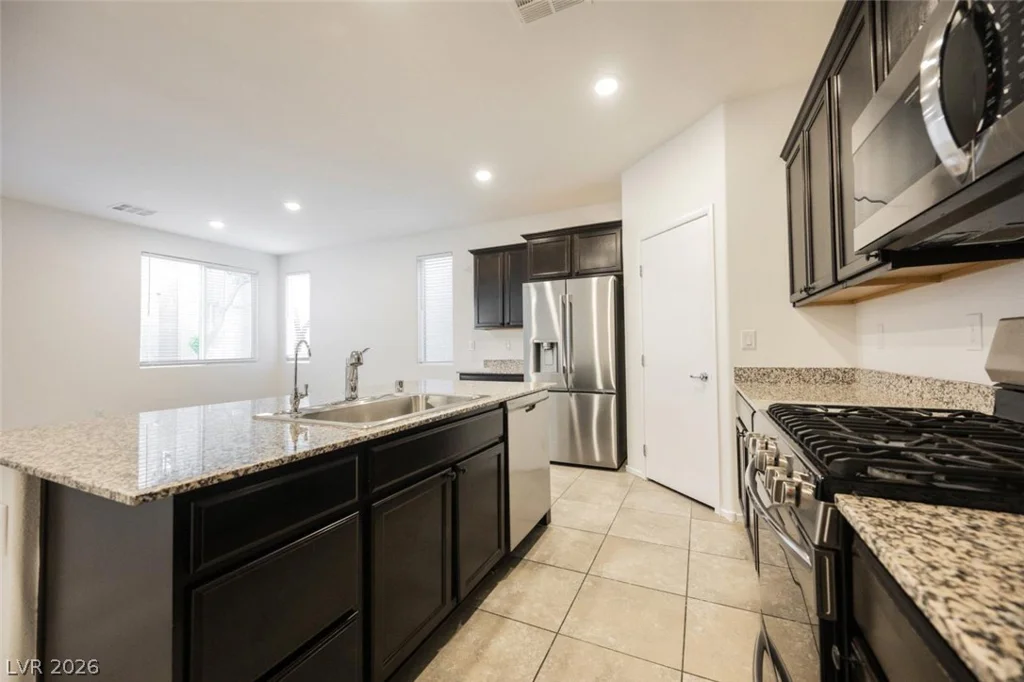 7232 Halo Falls, North Las Vegas, NV 89084