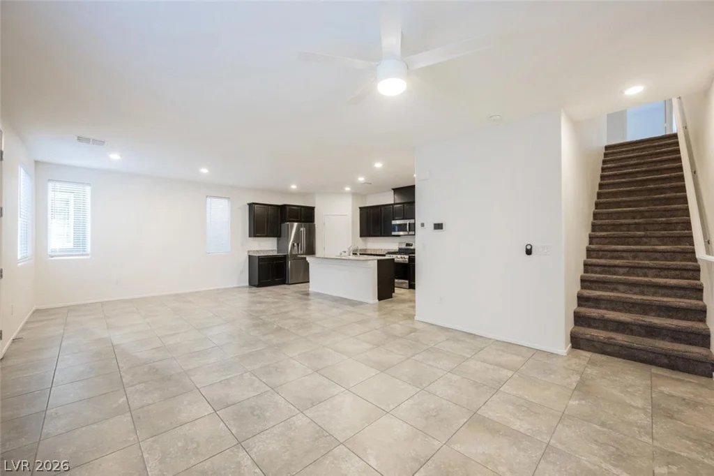 7232 Halo Falls, North Las Vegas, NV 89084