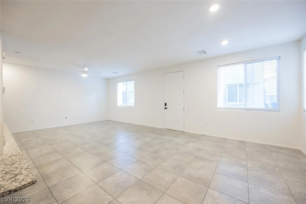 7232 Halo Falls, North Las Vegas, NV 89084