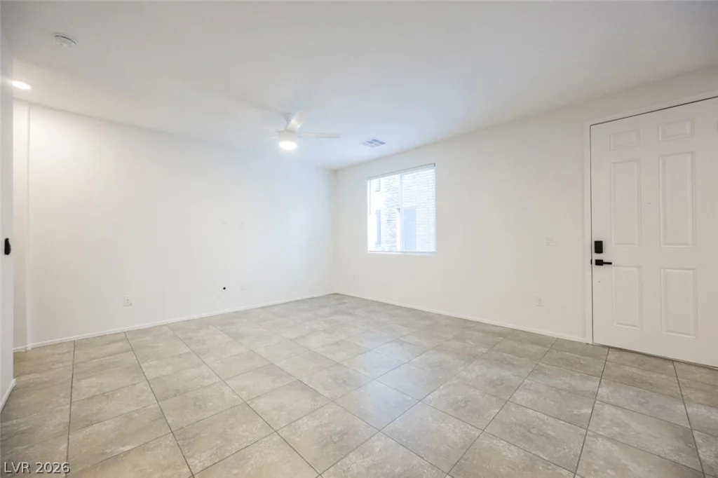 7232 Halo Falls, North Las Vegas, NV 89084