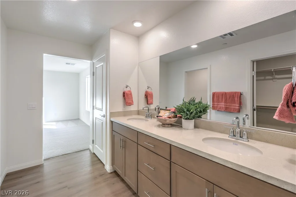 3824 Tropical Zen, North Las Vegas, NV 89081