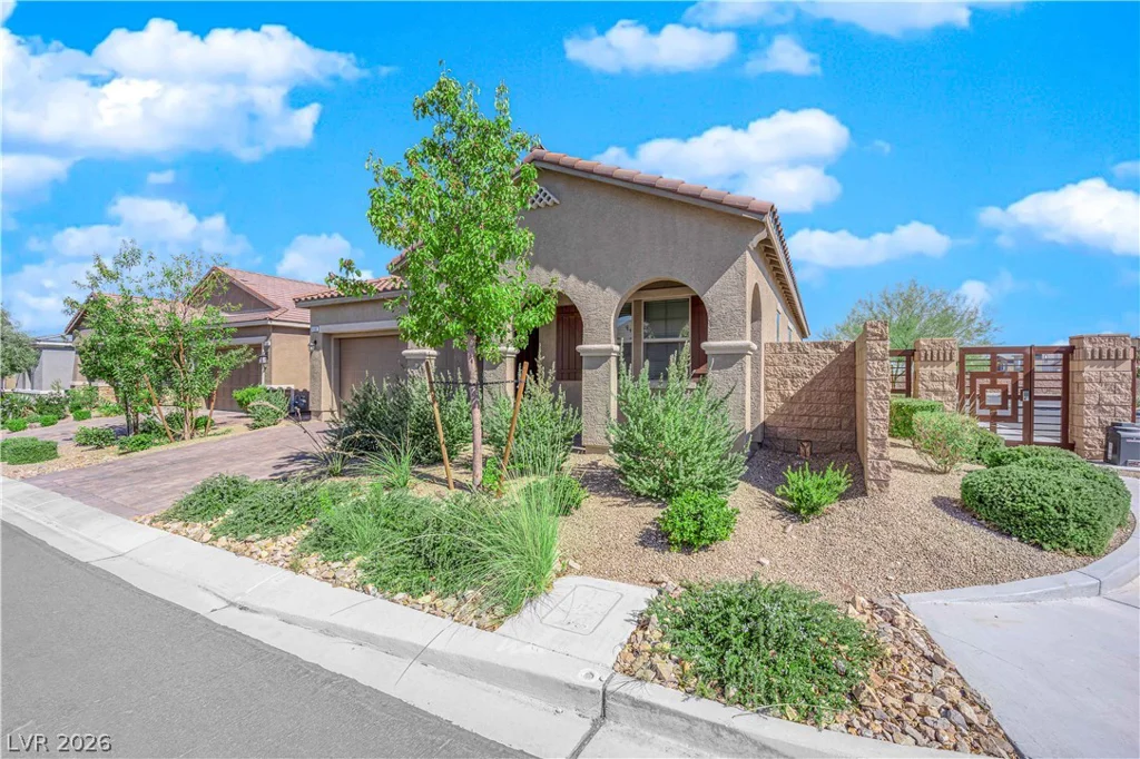 9590 Smiley Creek, Las Vegas, NV 89178