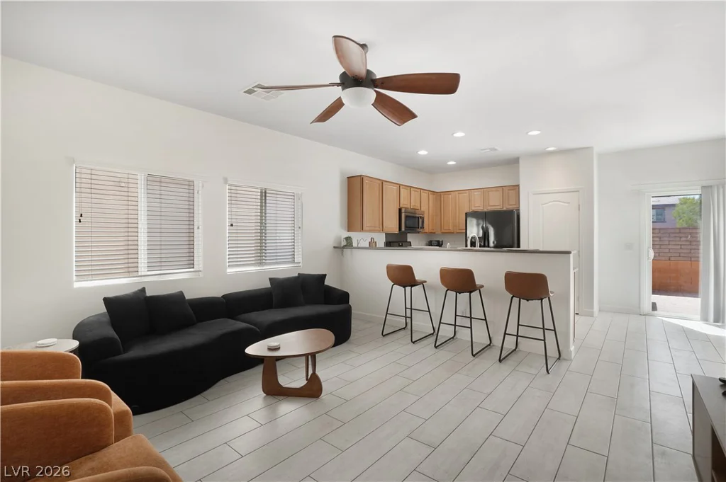 10553 Bandera Mountain, Las Vegas, NV 89166