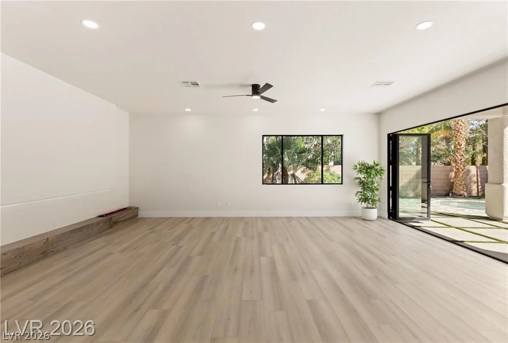 10626 San Vercelli, Las Vegas, NV 89141