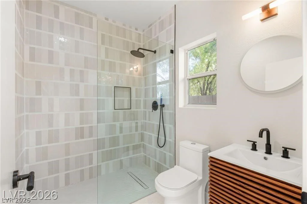 10626 San Vercelli, Las Vegas, NV 89141
