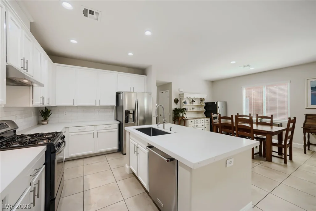 7931 Dell Ridge, Las Vegas, NV 89179