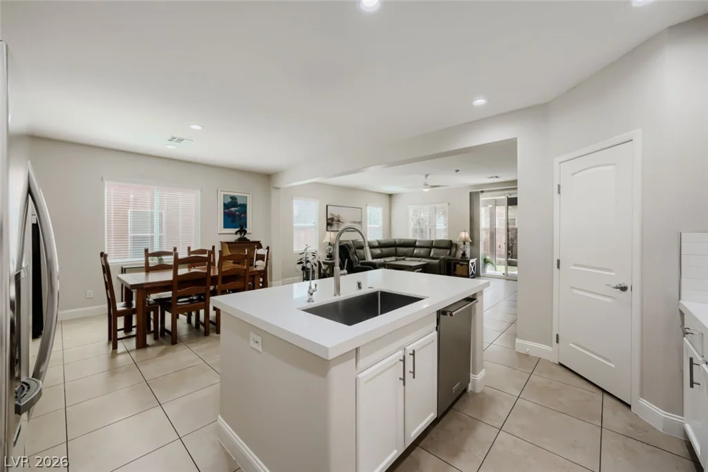 7931 Dell Ridge, Las Vegas, NV 89179