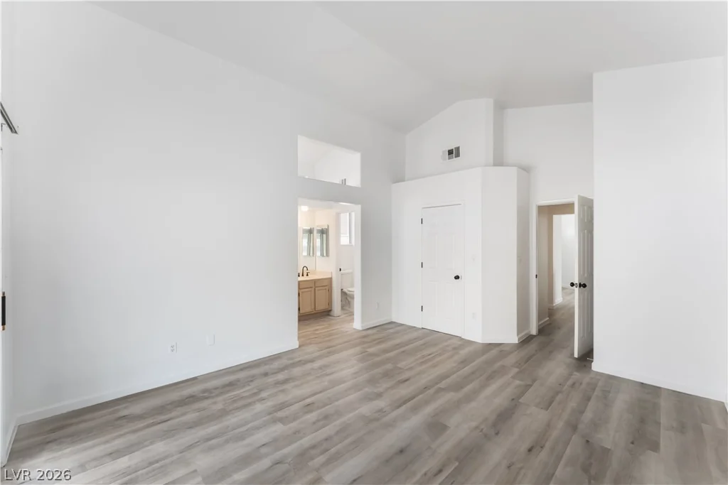 5348 Desert Blossom, Las Vegas, NV 89107
