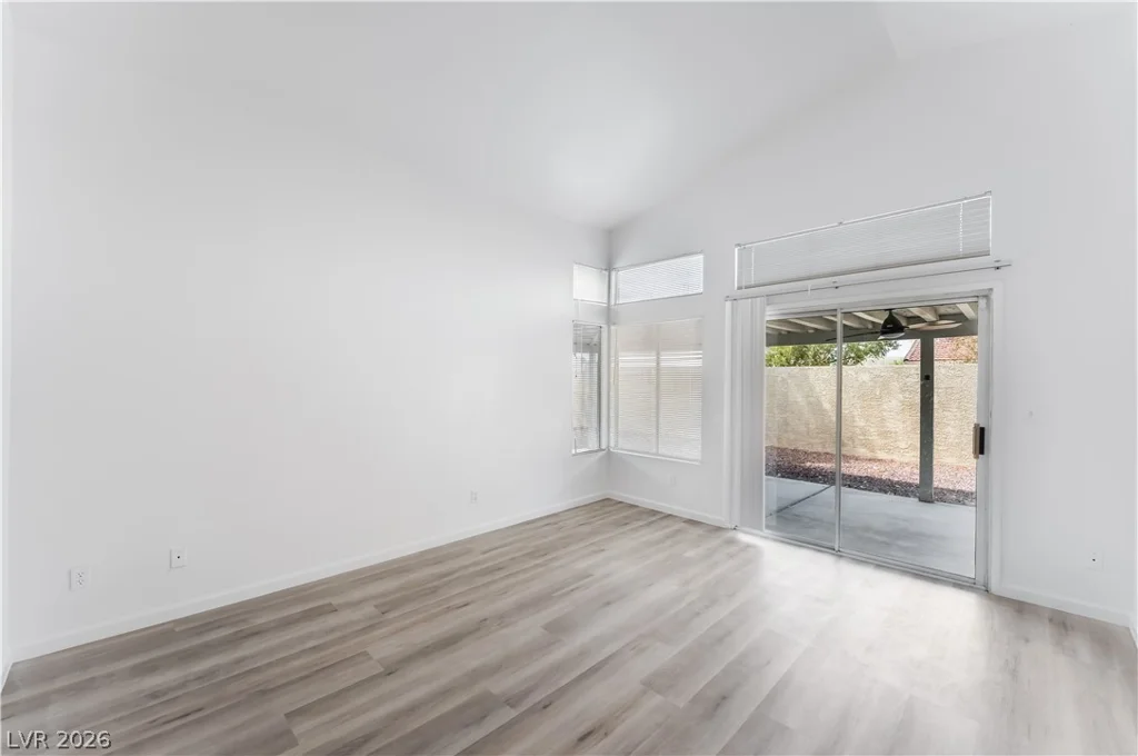 5348 Desert Blossom, Las Vegas, NV 89107