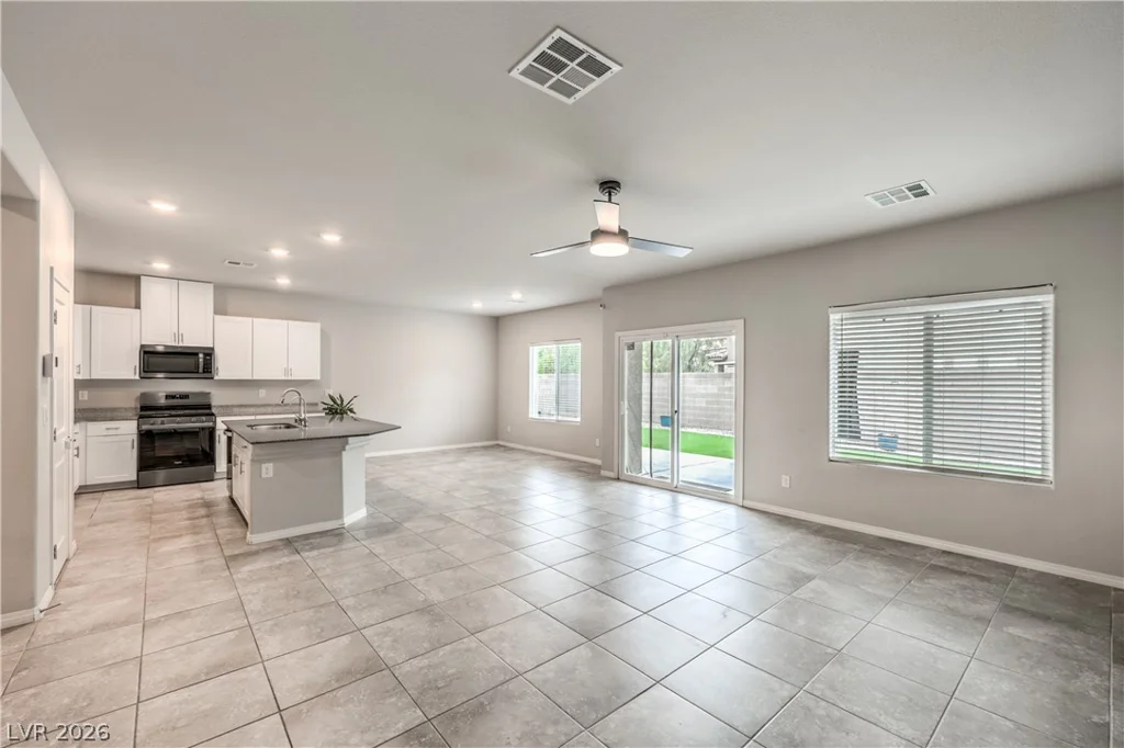 941 WILLOW BERRY, North Las Vegas, NV 89032