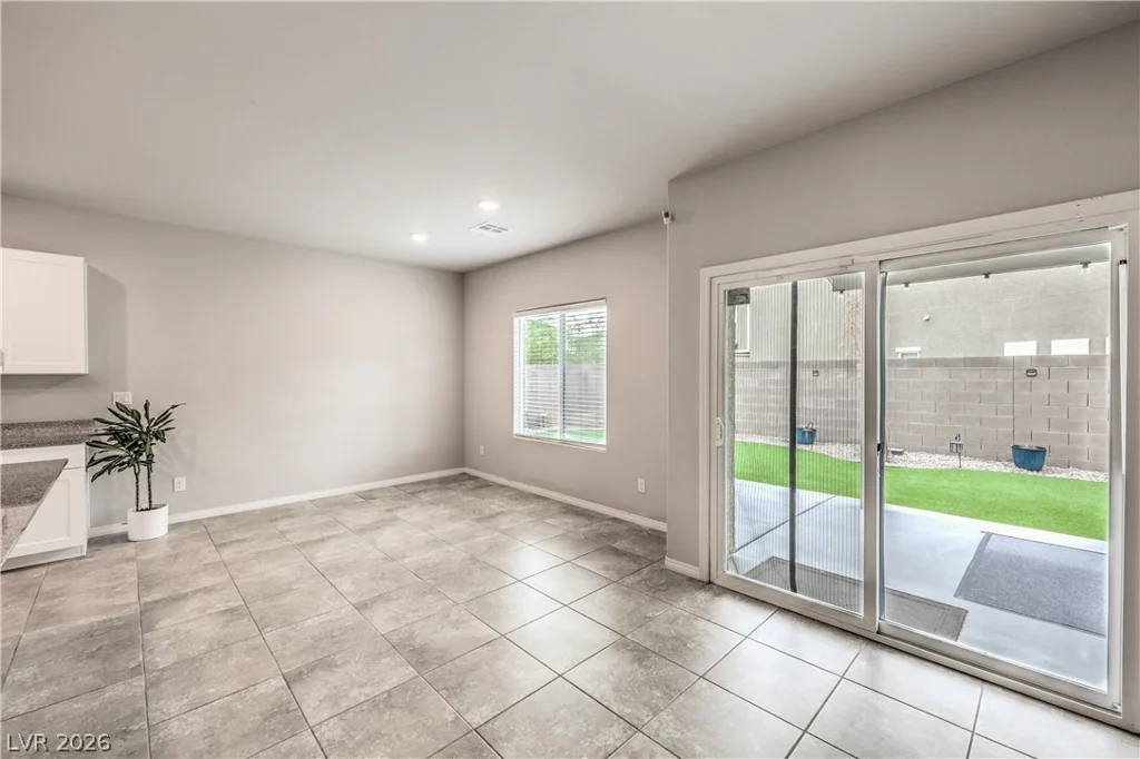 941 WILLOW BERRY, North Las Vegas, NV 89032