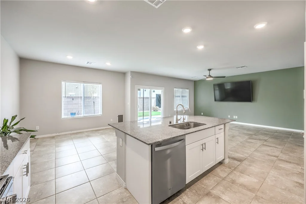 941 WILLOW BERRY, North Las Vegas, NV 89032