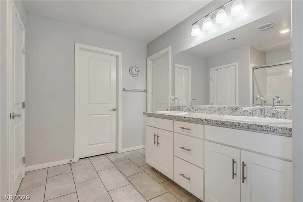 9273 Bluemist Falls, Las Vegas, NV 89123