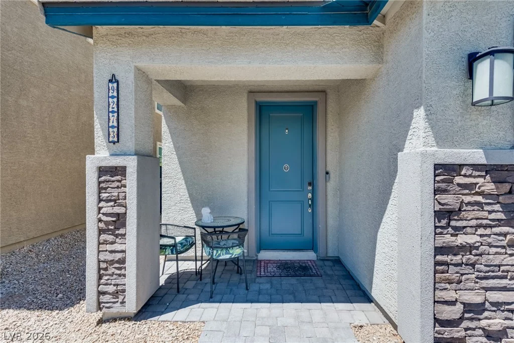 9273 Bluemist Falls, Las Vegas, NV 89123