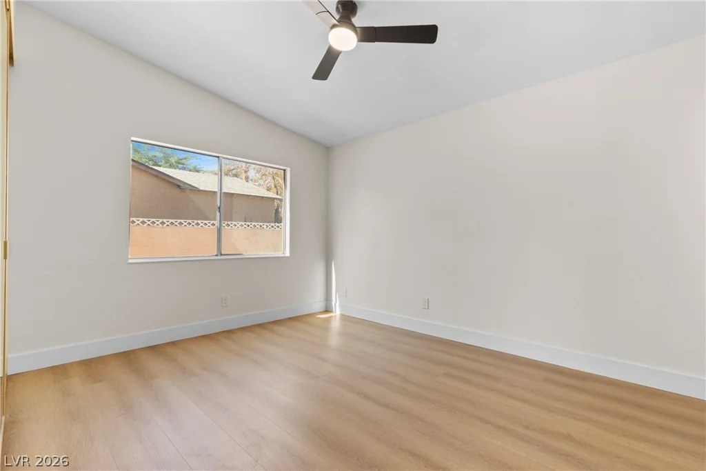 5595 Chestnut, Las Vegas, NV 89119