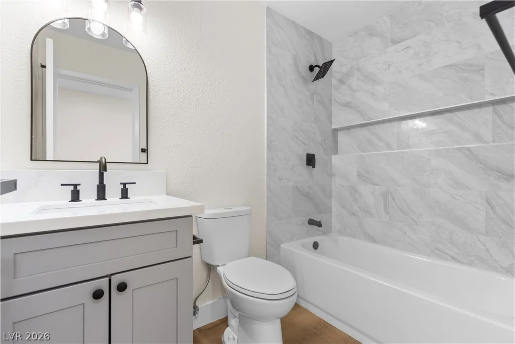 5595 Chestnut, Las Vegas, NV 89119