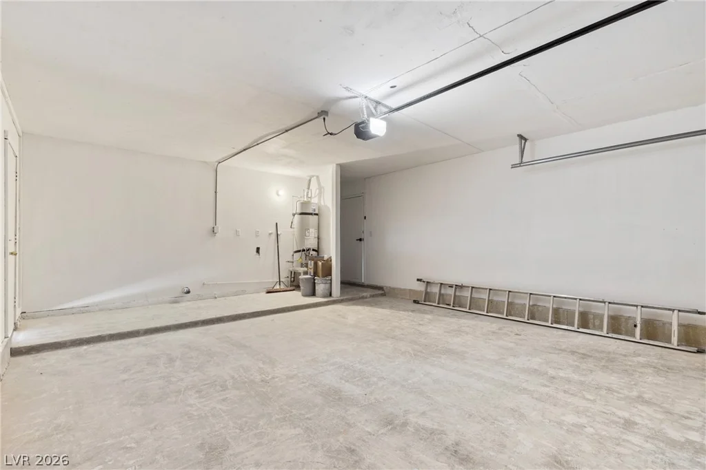 5595 Chestnut, Las Vegas, NV 89119