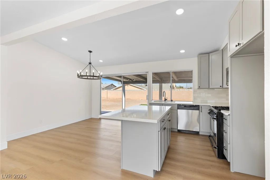 5595 Chestnut, Las Vegas, NV 89119