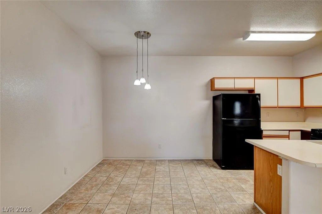 5751 Hacienda, Las Vegas, NV 89122
