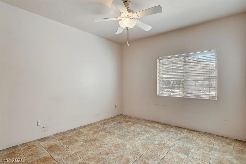 5751 Hacienda, Las Vegas, NV 89122