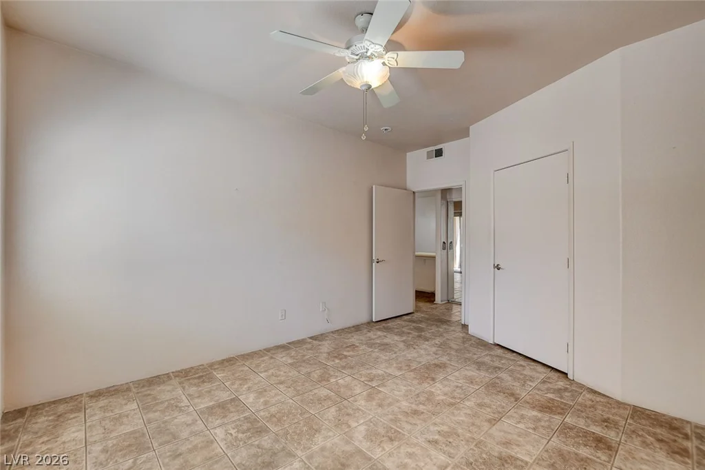 5751 Hacienda, Las Vegas, NV 89122
