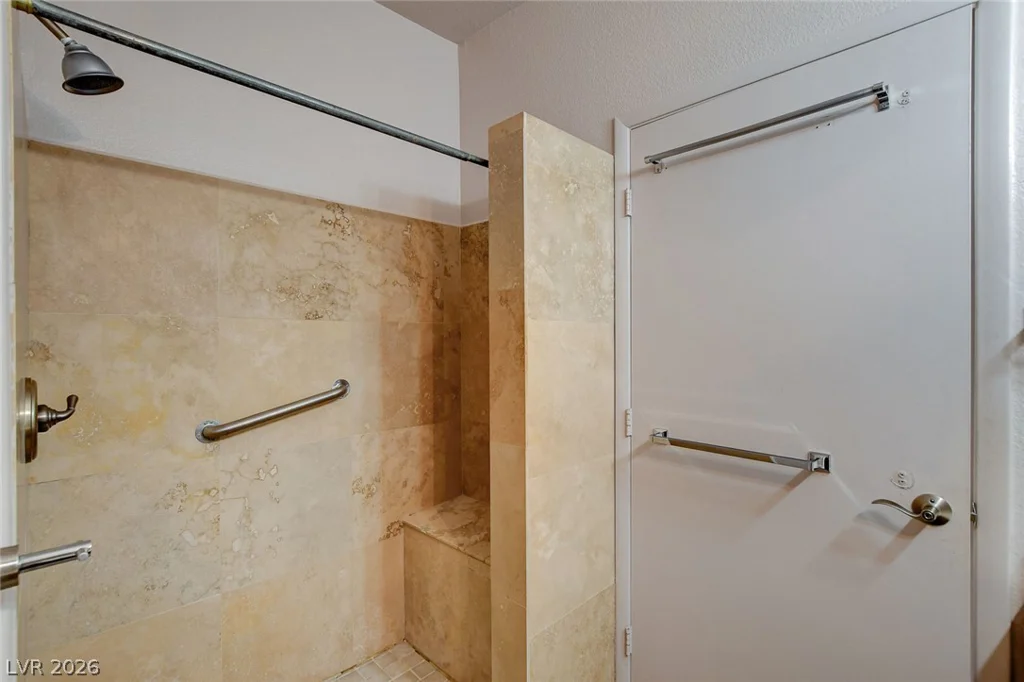 5751 Hacienda, Las Vegas, NV 89122