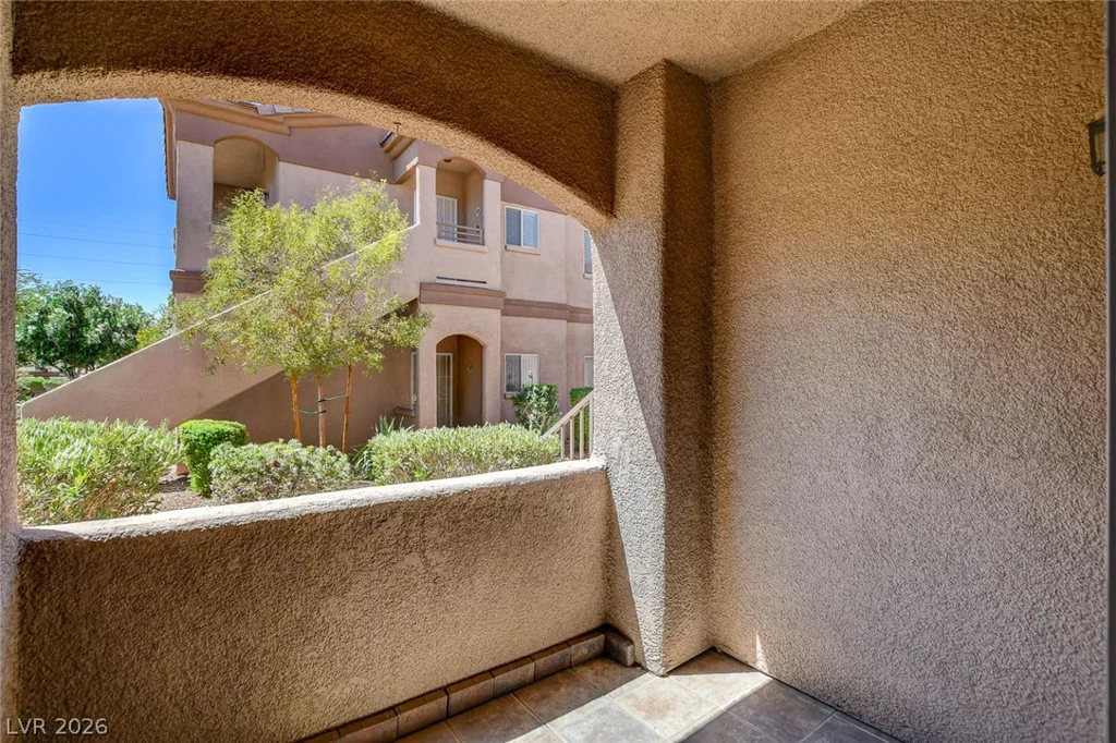 5751 Hacienda, Las Vegas, NV 89122