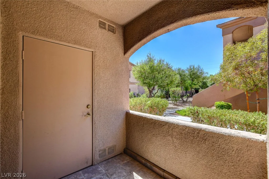 5751 Hacienda, Las Vegas, NV 89122