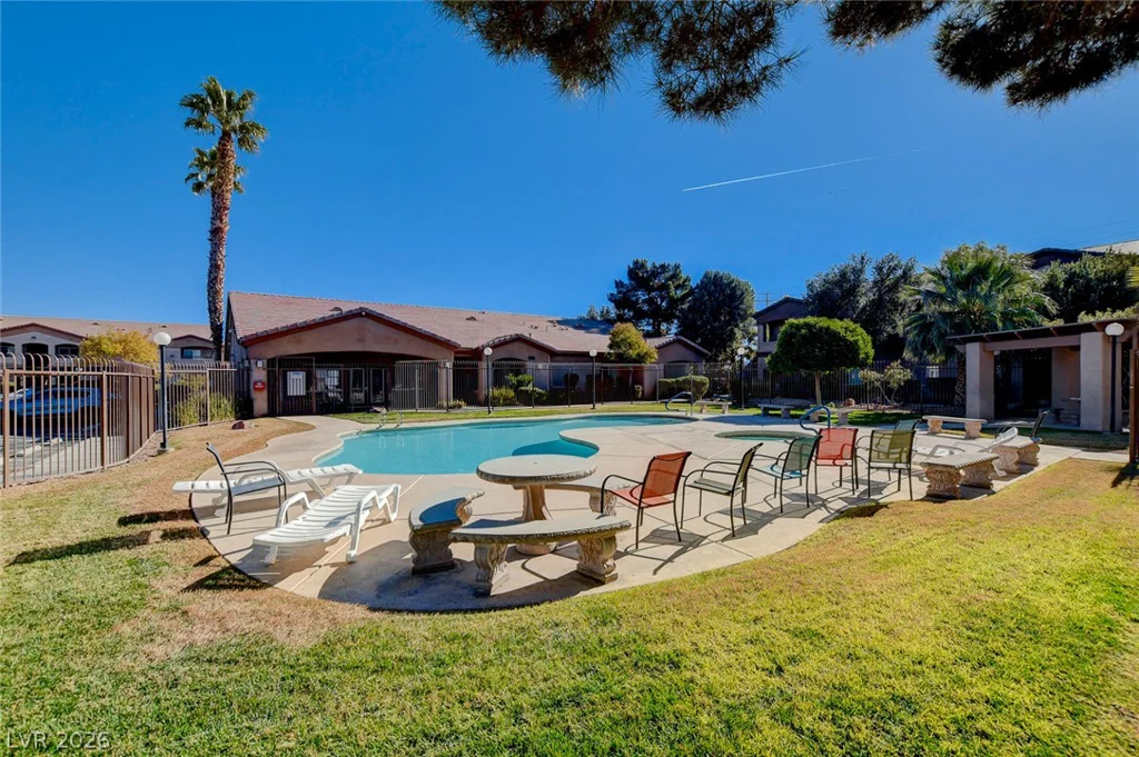 5751 Hacienda, Las Vegas, NV 89122