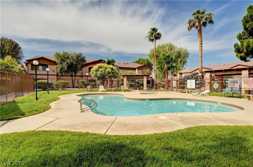 5751 Hacienda, Las Vegas, NV 89122