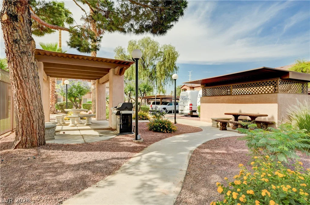 5751 Hacienda, Las Vegas, NV 89122