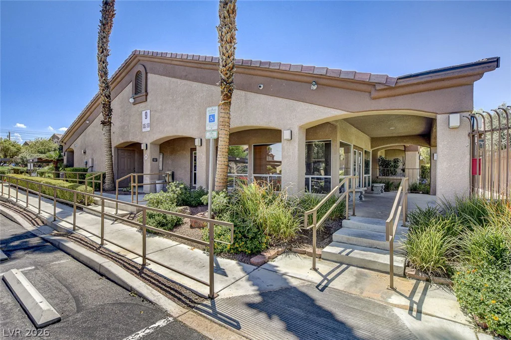 5751 Hacienda, Las Vegas, NV 89122