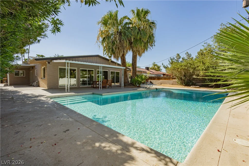 1131 Strong, Las Vegas, NV 89102