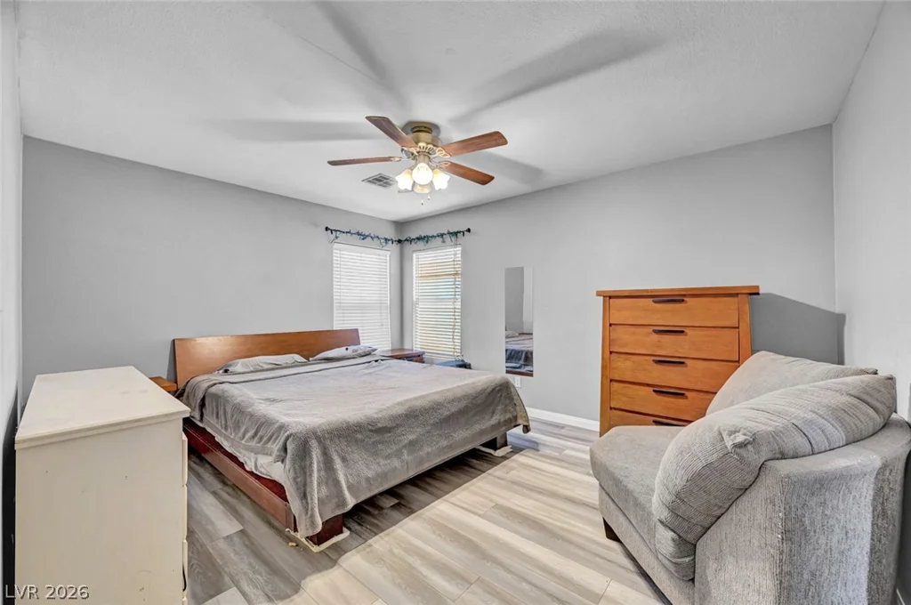 3966 Shimmering Plains, Las Vegas, NV 89129