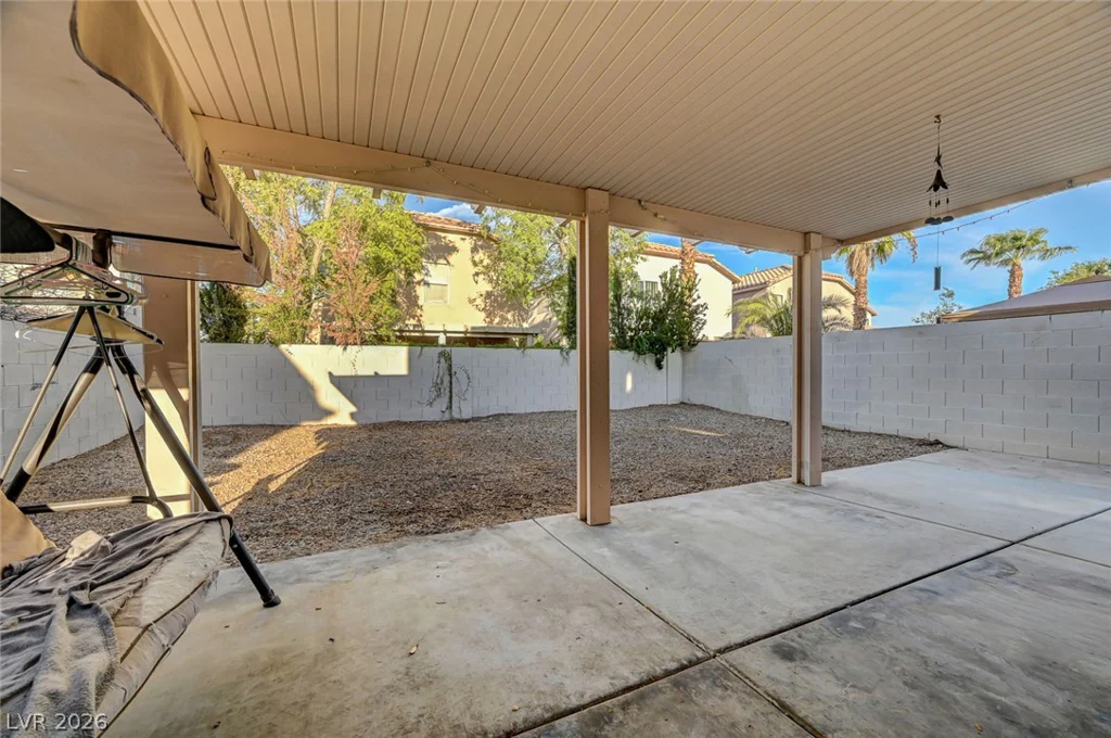3966 Shimmering Plains, Las Vegas, NV 89129