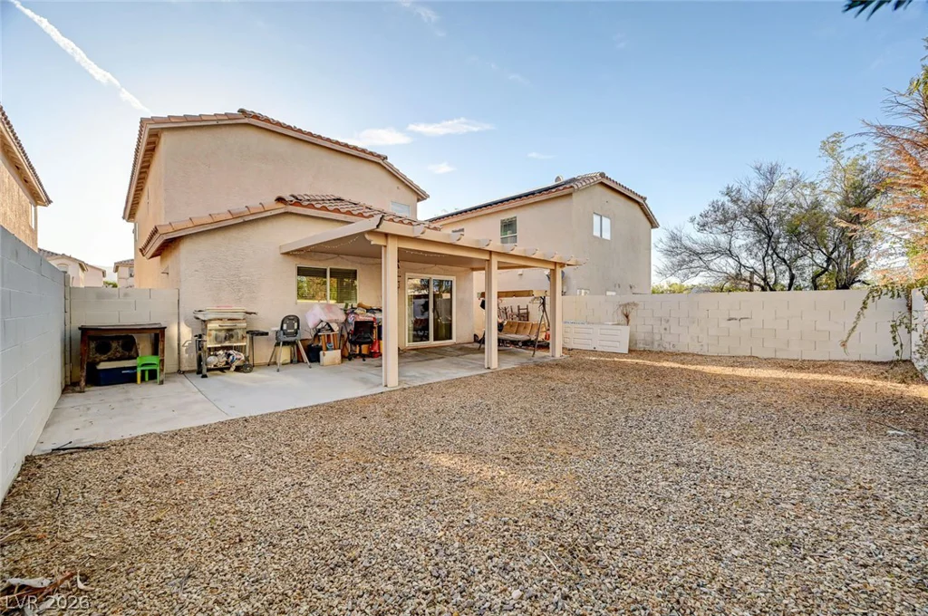 3966 Shimmering Plains, Las Vegas, NV 89129