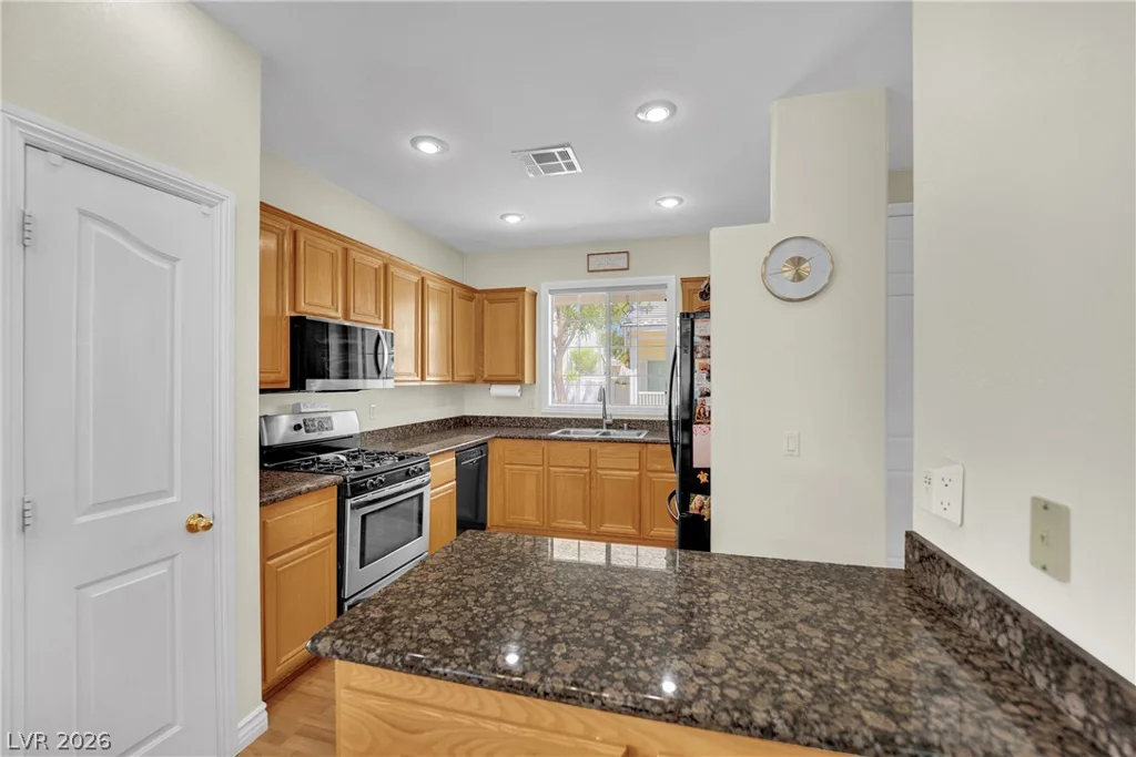 1532 Stone Valley, Las Vegas, NV 89183