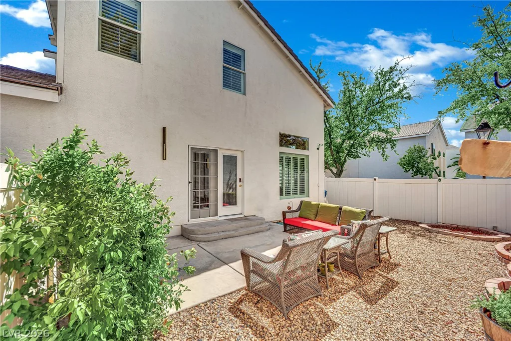 1532 Stone Valley, Las Vegas, NV 89183