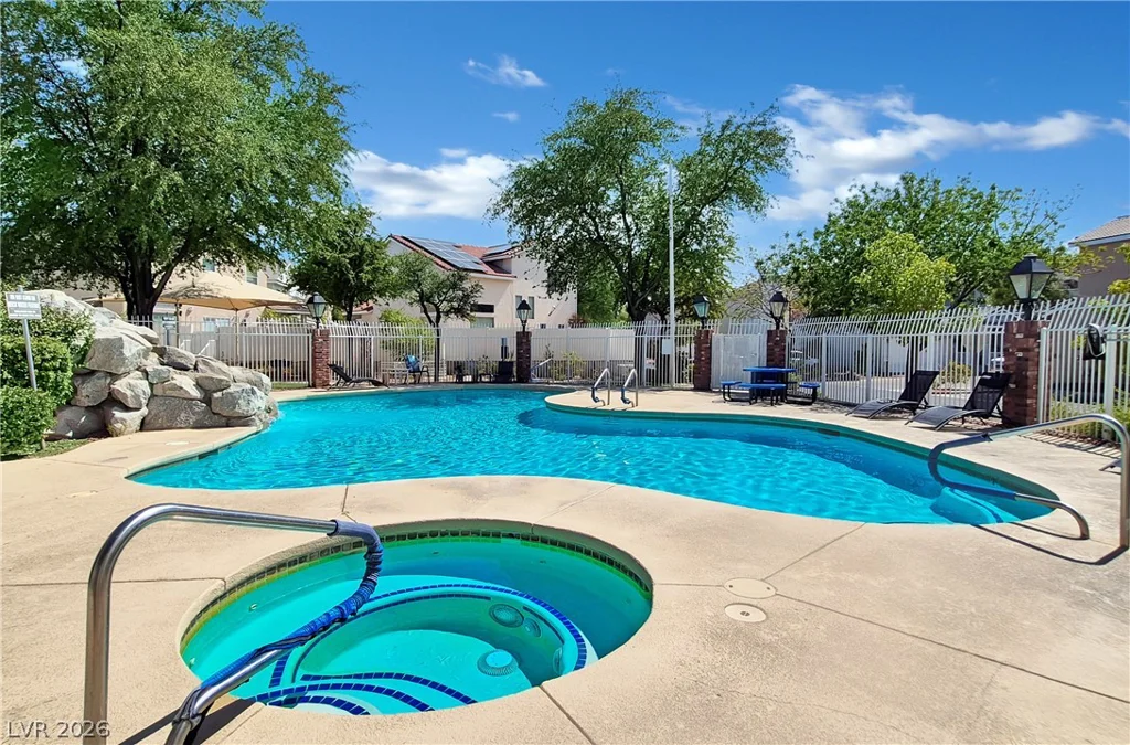 1532 Stone Valley, Las Vegas, NV 89183